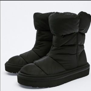 NWT Zara QUILTED LOW HEEL ANKLE BOOTS
BLACK